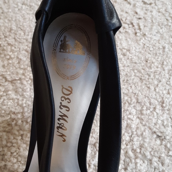 Delman Spanish Black Lamb Leather Heels Sz 9 - Picture 3 of 5
